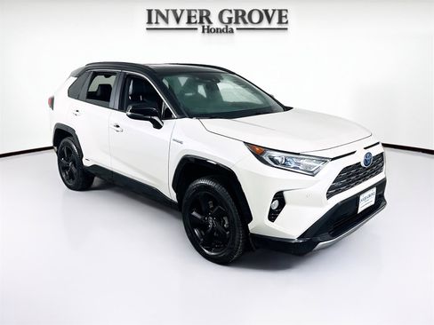 Used 2021 Toyota RAV4 XSE image 3