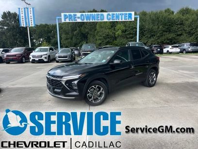 Used 2025 Chevrolet Trax LT w/ Driver Confidence Package
