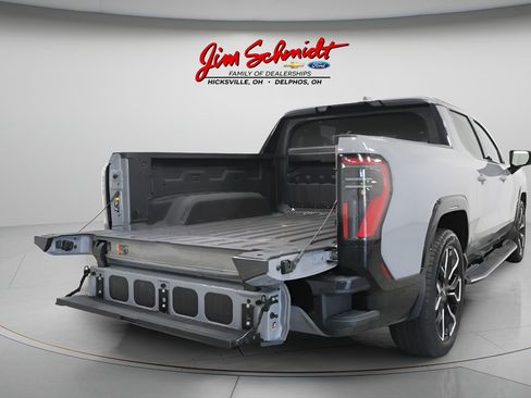 Used 2025 GMC Sierra EV Denali AWD/4WD image 40