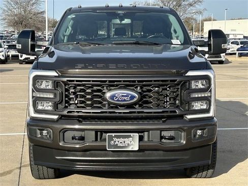 Used 2024 Ford F350 Lariat w/ Sport Appearance Package image 9