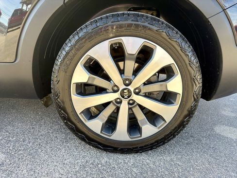 Used 2021 Kia Telluride S image 33