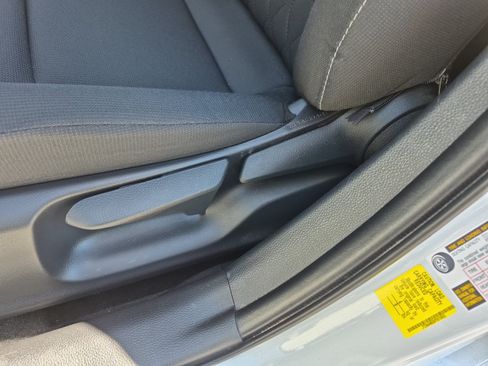 Used 2023 Toyota Corolla LE w/ Carpet Mat Package (TMS) FWD image 13