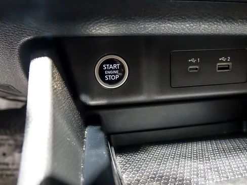 Used 2023 Nissan Rogue S image 20