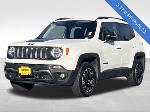 Used 2023 Jeep Renegade Latitude image 3