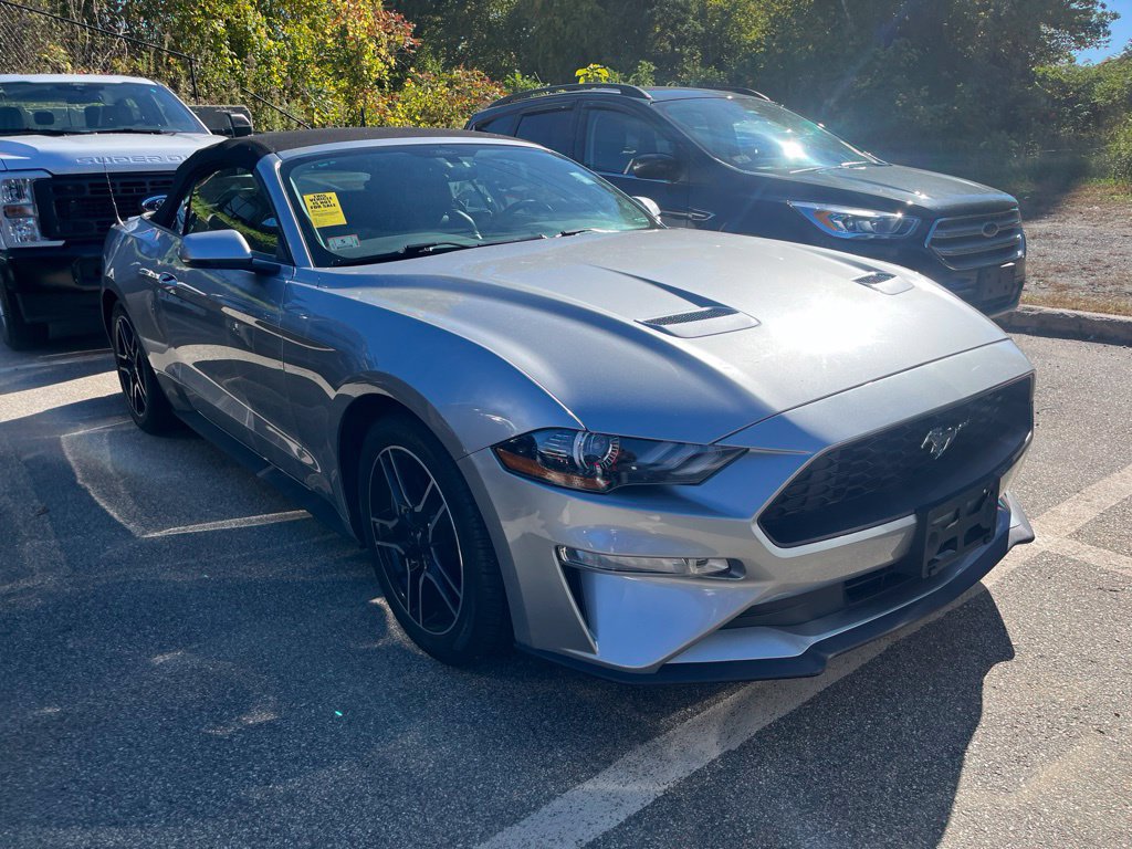 Used 2020 Ford Mustang Premium RWD image 2
