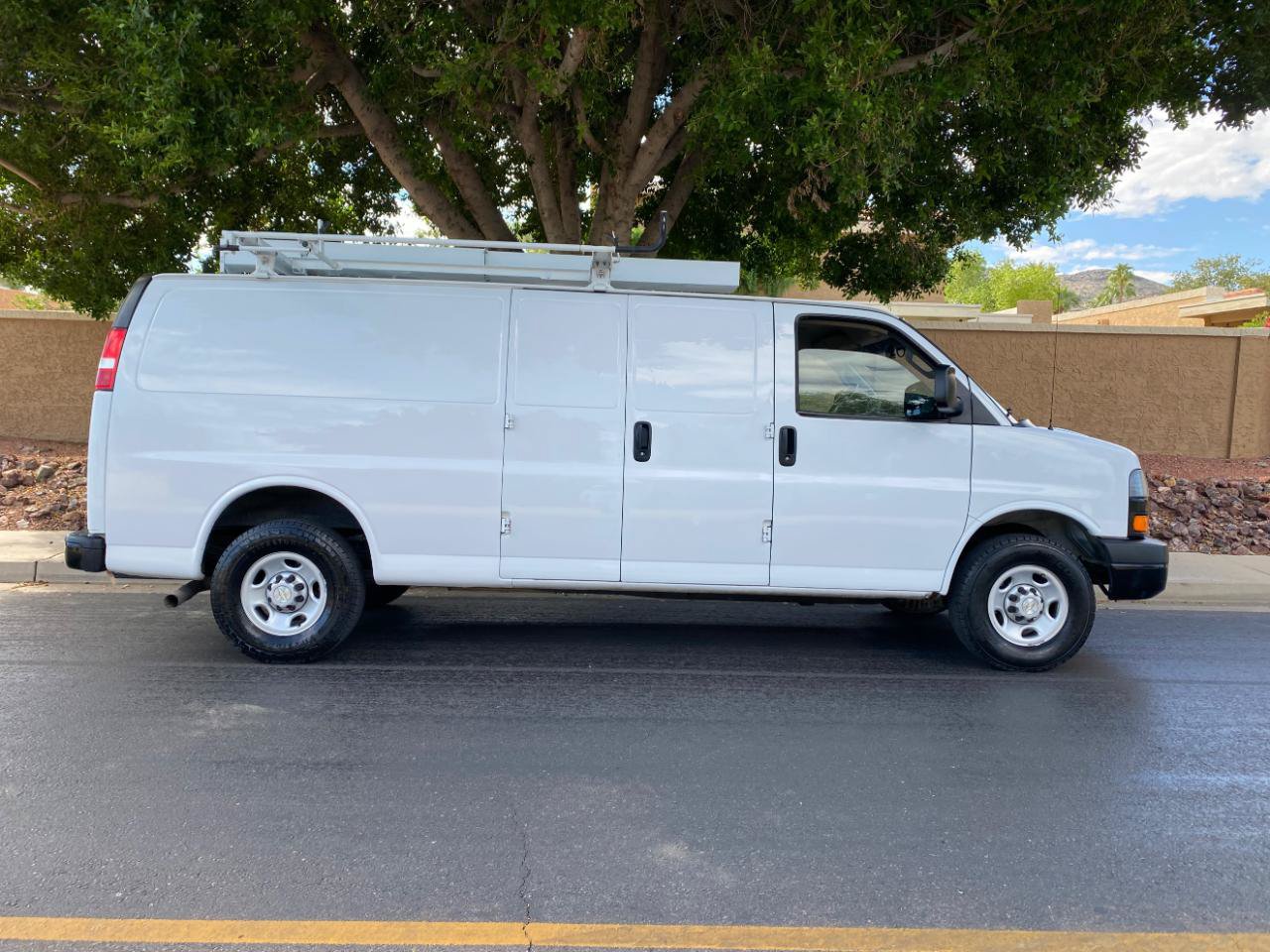 Used 2021 Chevrolet Express 2500 Extended w/ Driver Convenience Package RWD image 10