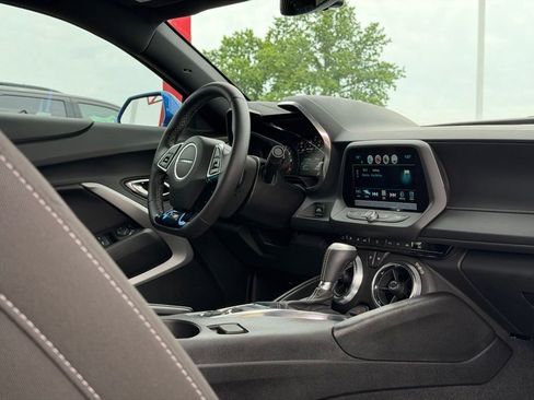 Used 2018 Chevrolet Camaro SS RWD image 65