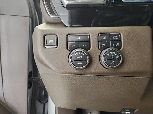 Used 2024 Chevrolet Silverado 3500 LT w/ Convenience Package AWD/4WD image 21