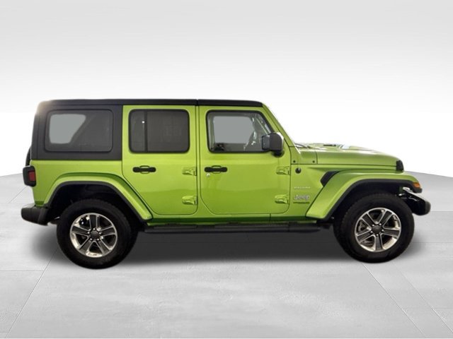 Used 2018 Jeep Wrangler Unlimited Sahara w/ Cold Weather Group AWD/4WD image 11