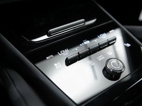 New 2026 Porsche Cayenne image 22