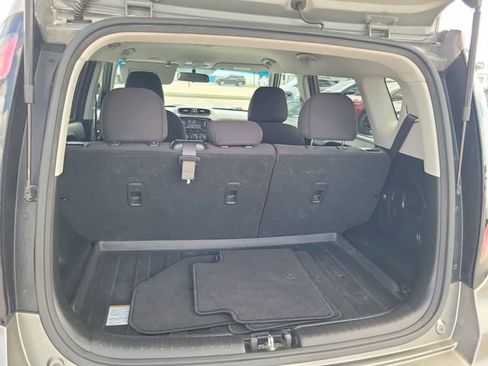 Used 2019 Kia Soul FWD image 6