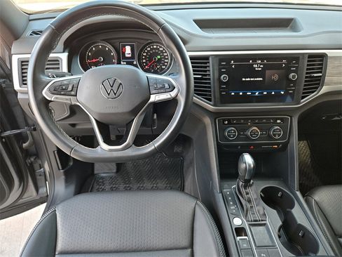 Used 2021 Volkswagen Atlas Cross Sport SE image 13