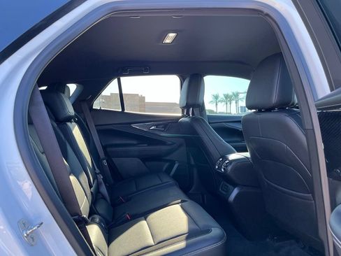 Used 2024 Chevrolet Blazer EV LT AWD/4WD image 19