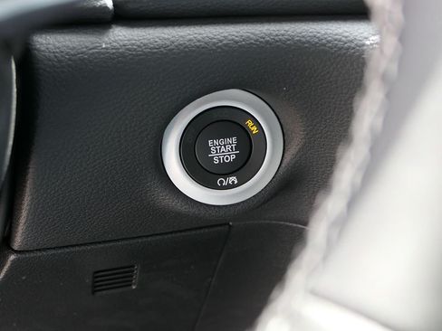 New 2026 Chrysler Pacifica Select FWD image 14
