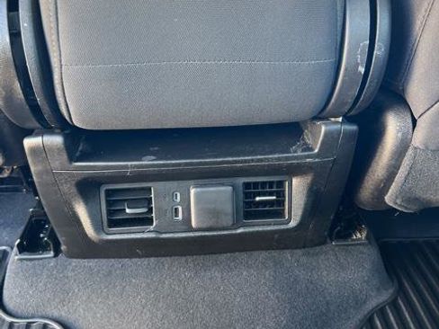 Used 2023 Chevrolet Silverado 1500 RST image 2