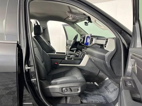 Used 2023 Toyota Tundra SR5 w/ SR5 Premium Package AWD/4WD image 42