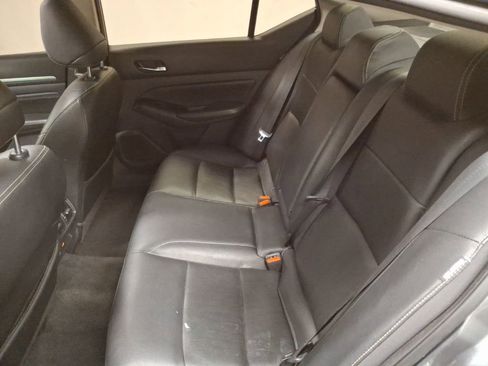 Used 2020 Nissan Altima 2.5 Platinum image 14