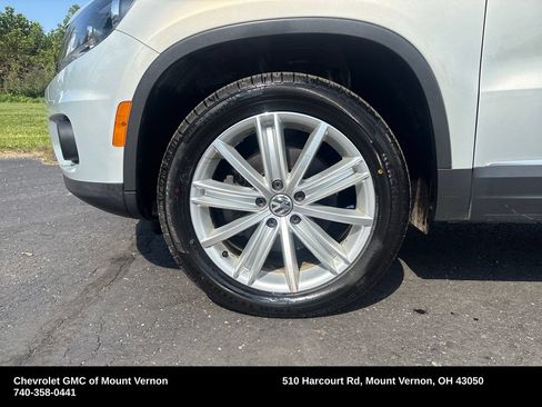 Used 2015 Volkswagen Tiguan SE AWD/4WD image 25