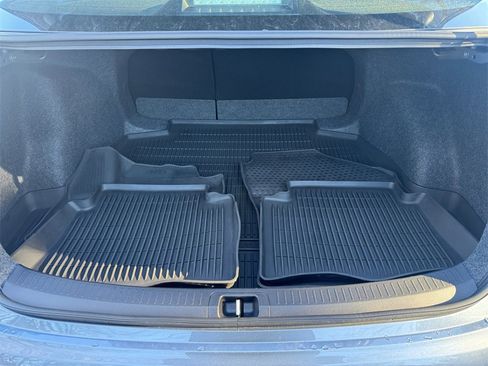 Used 2025 Toyota Corolla LE image 16