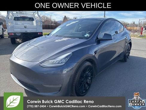 Used 2021 Tesla Model Y Long Range image 1