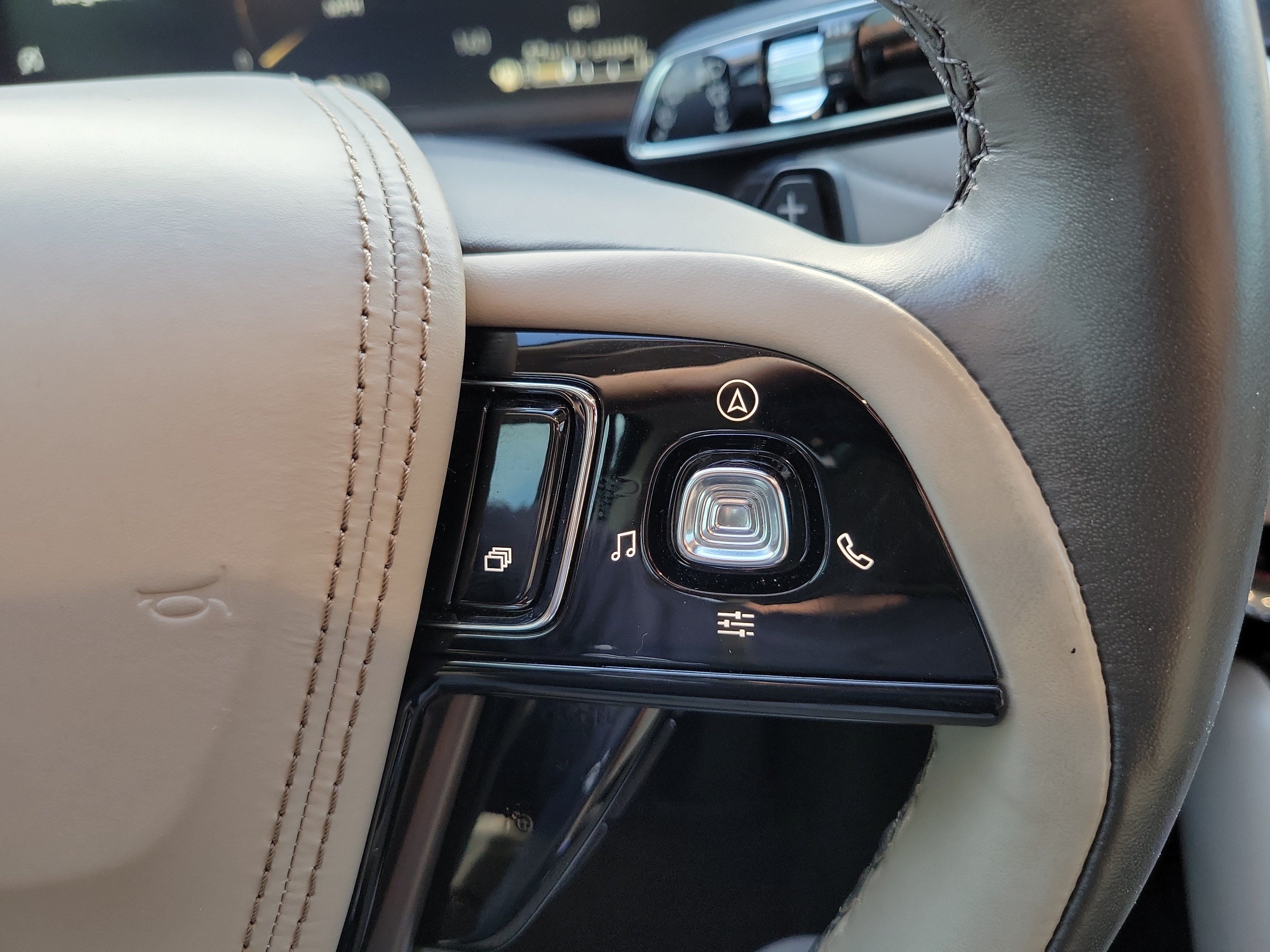Used 2022 Lincoln Aviator Reserve RWD image 30