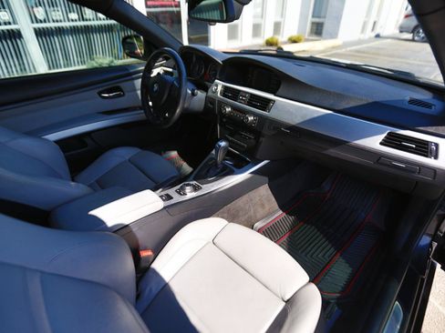 Used 2013 BMW 335i Convertible RWD image 11