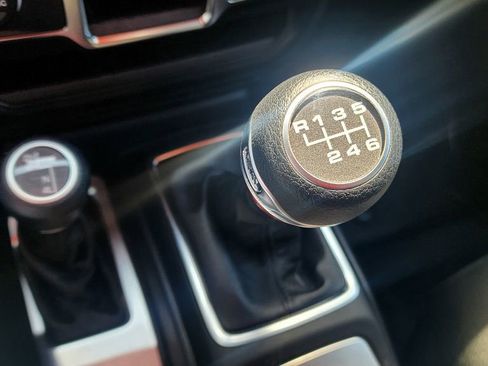 Used 2022 Jeep Gladiator Sport image 30