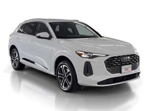 Certified 2025 Audi Q5 Premium Plus w/ Premium Plus image 7