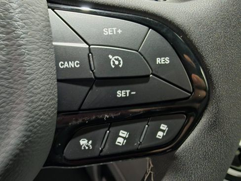 New 2026 Chrysler Pacifica Limited w/ S Appearance Package image 6