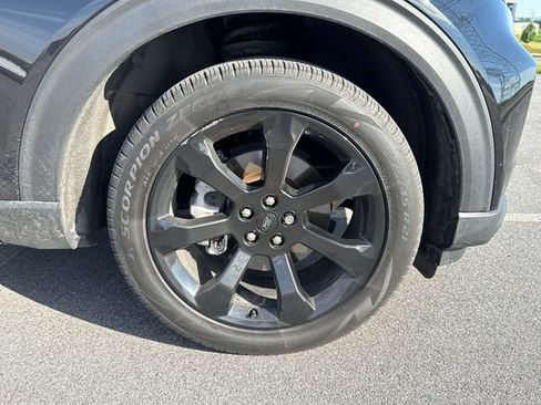 Used 2024 Ford Explorer ST-Line w/ Class IV Trailer Tow Package AWD/4WD image 11