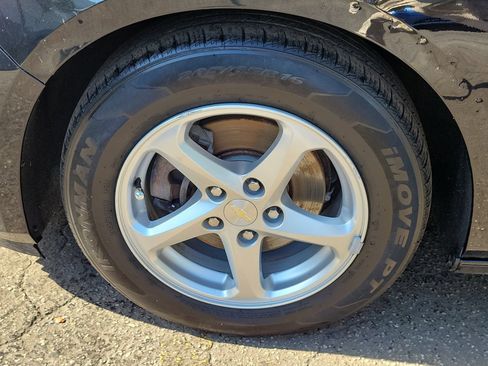 Used 2017 Chevrolet Malibu LS FWD image 9
