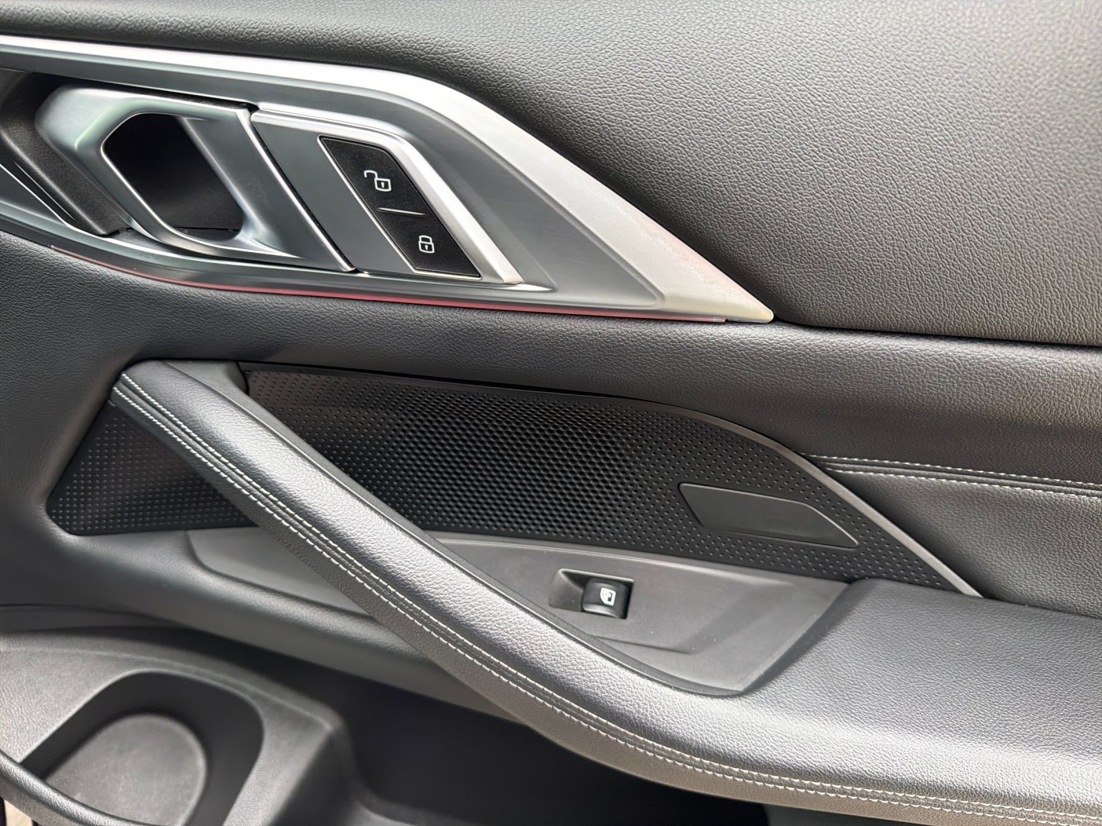 Used 2022 BMW M440i Coupe RWD image 19