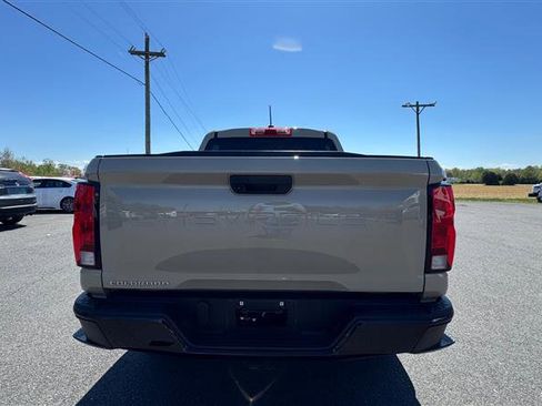 Used 2024 Chevrolet Colorado W/T image 21