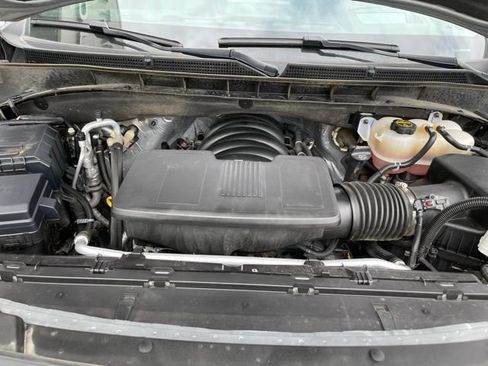 Used 2024 GMC Yukon XL AT4 w/ AT4 Premium Package AWD/4WD image 24