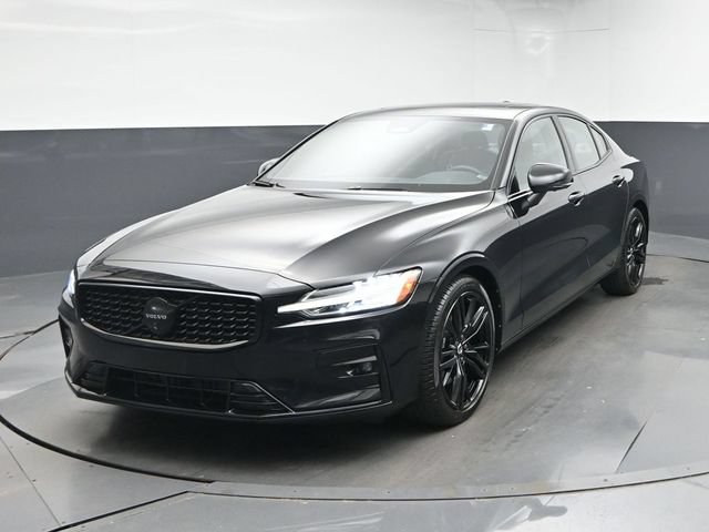 Certified 2024 Volvo S60 B5 Plus w/ Climate Package FWD image 3