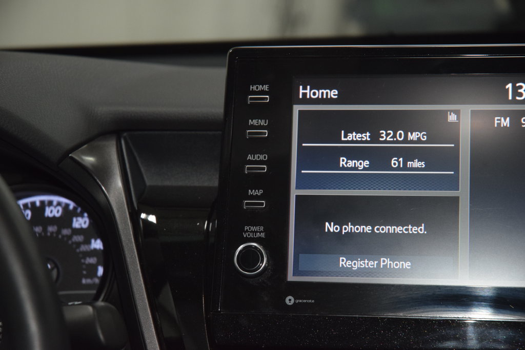 Used 2023 Toyota Camry SE w/ Cold Weather Package FWD image 28