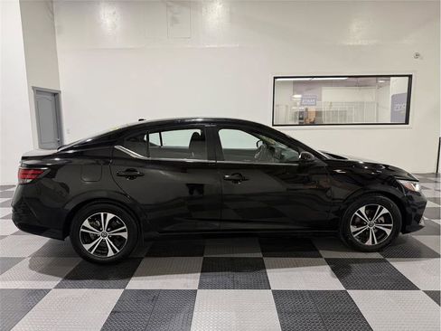 Used 2023 Nissan Sentra SV image 4