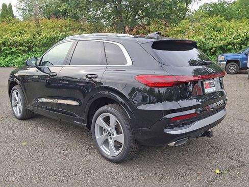 New 2025 Audi Q5 Premium Plus image 11