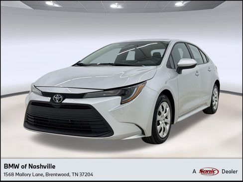 Used 2025 Toyota Corolla LE FWD image 1