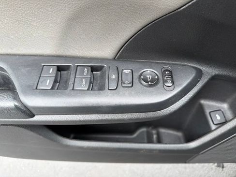 Used 2017 Honda Civic EX-L image 17