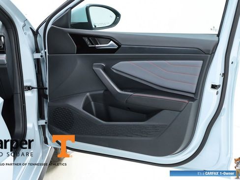 Used 2025 Volkswagen Jetta GLI Autobahn image 31