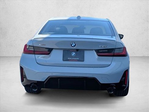 New 2026 BMW 330i xDrive Sedan w/ M Sport Package AWD/4WD image 4
