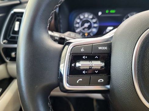 Certified 2023 Kia Sorento SX AWD/4WD image 23