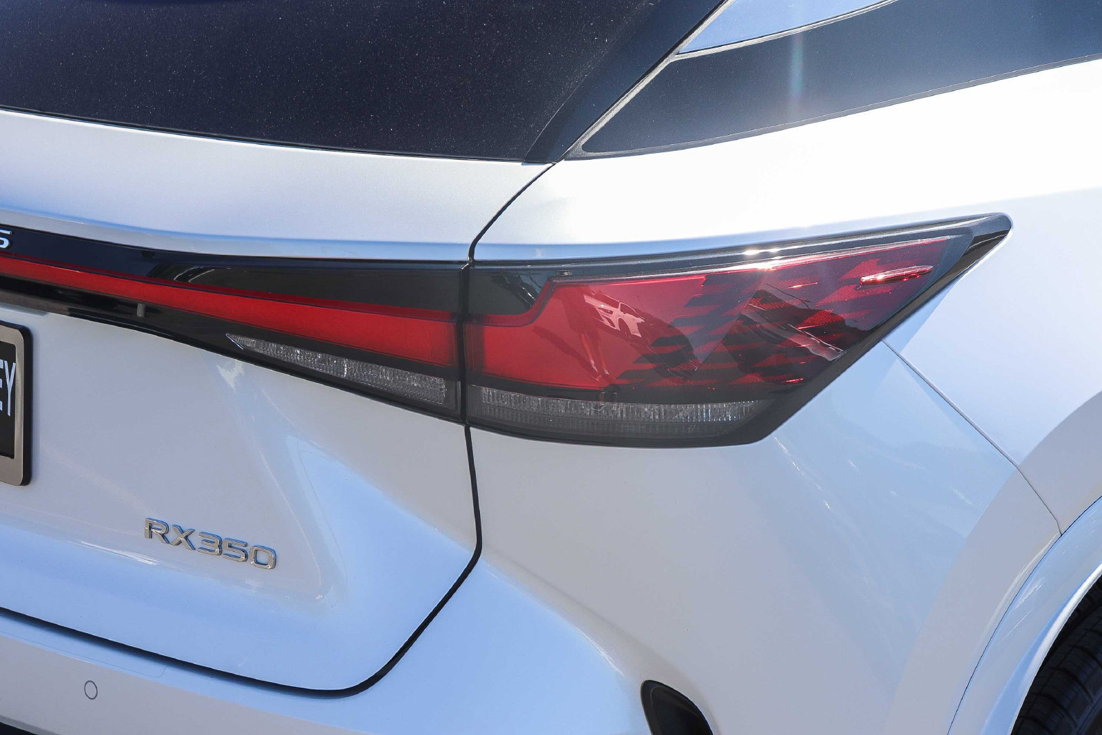 Certified 2025 Lexus RX 350 FWD w/ Technology Package image 8