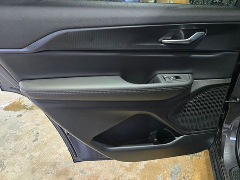 New 2025 Jeep Grand Cherokee L Laredo image 38