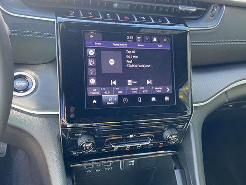 New 2025 Jeep Grand Cherokee L Laredo image 6