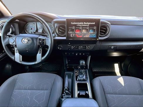 Used 2019 Toyota Tacoma TRD Sport w/ Technology Package RWD image 9