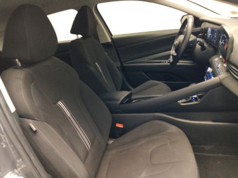 Used 2023 Hyundai Elantra SEL w/ Convenience Package image 21