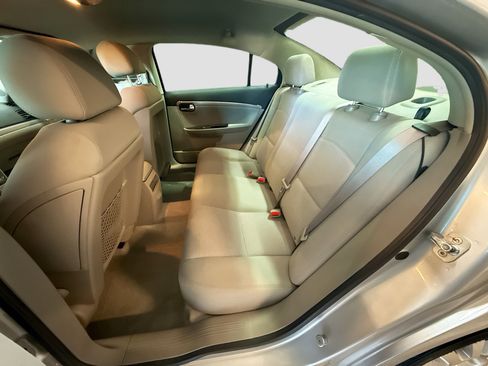 Used 2007 Saturn Aura XE w/ Enhanced Convenience Pkg image 24