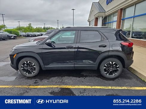 Used 2022 Chevrolet TrailBlazer LT FWD image 12